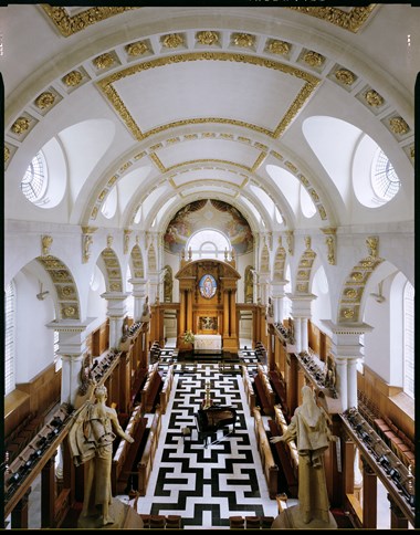 image of St Bride's Church, Fleet Street, London. An example of using architectural features to conceal light fittings and cabling