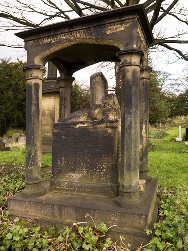 Tomb of Keenleyside family, Newcastle and Gateshead Buildings of England General Cemetery.