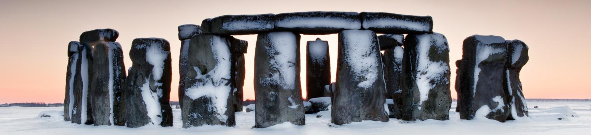Photo of Stonehenge in the snow