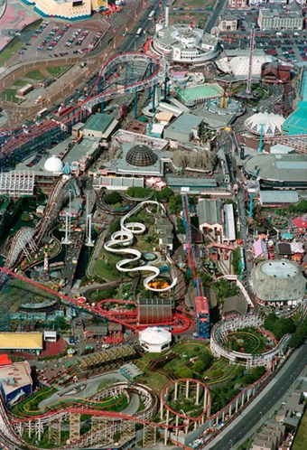 This modern aerial photograph shows clearly how the park’s designers have managed to retain many of the historic structures while creating thrilling new rides