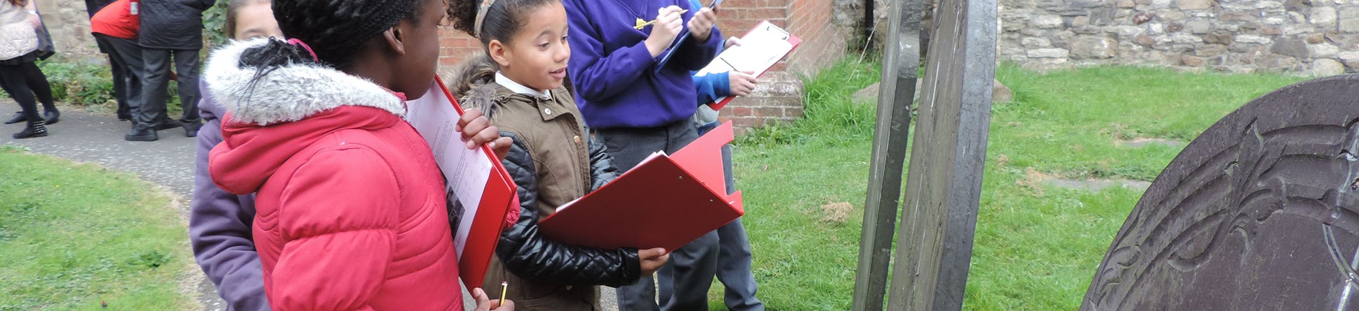 Pupils recording graves in Leicester.